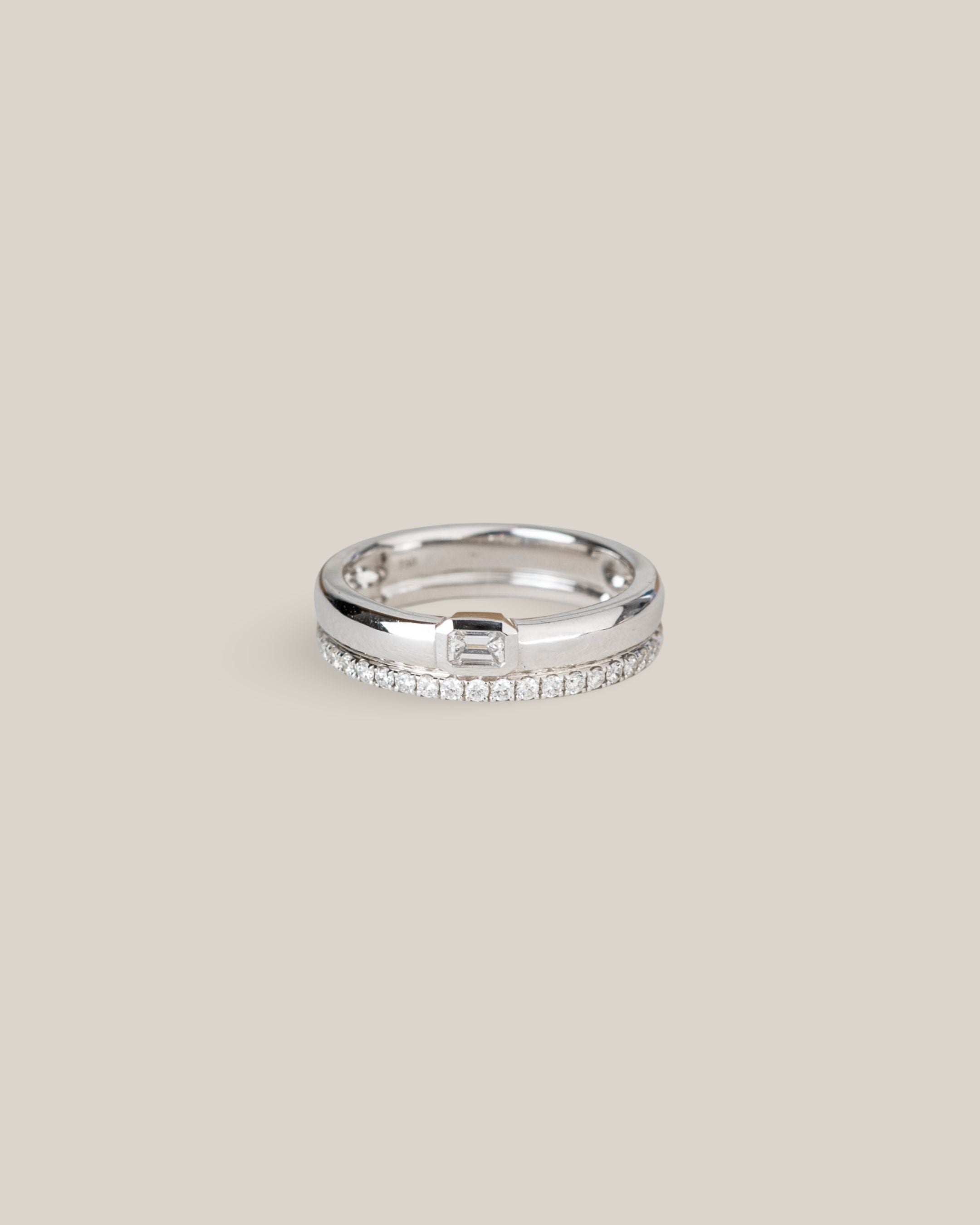 18kw .33ct Bezel Emerald & Pave Double-Band Ring