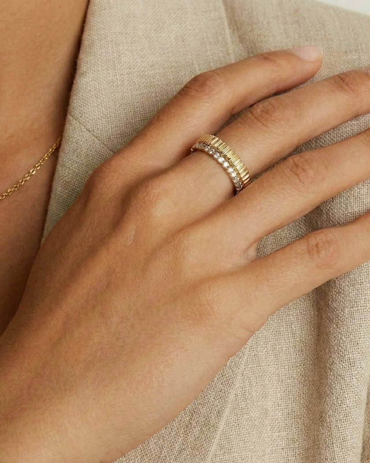 Ribbed Diamond Double Band