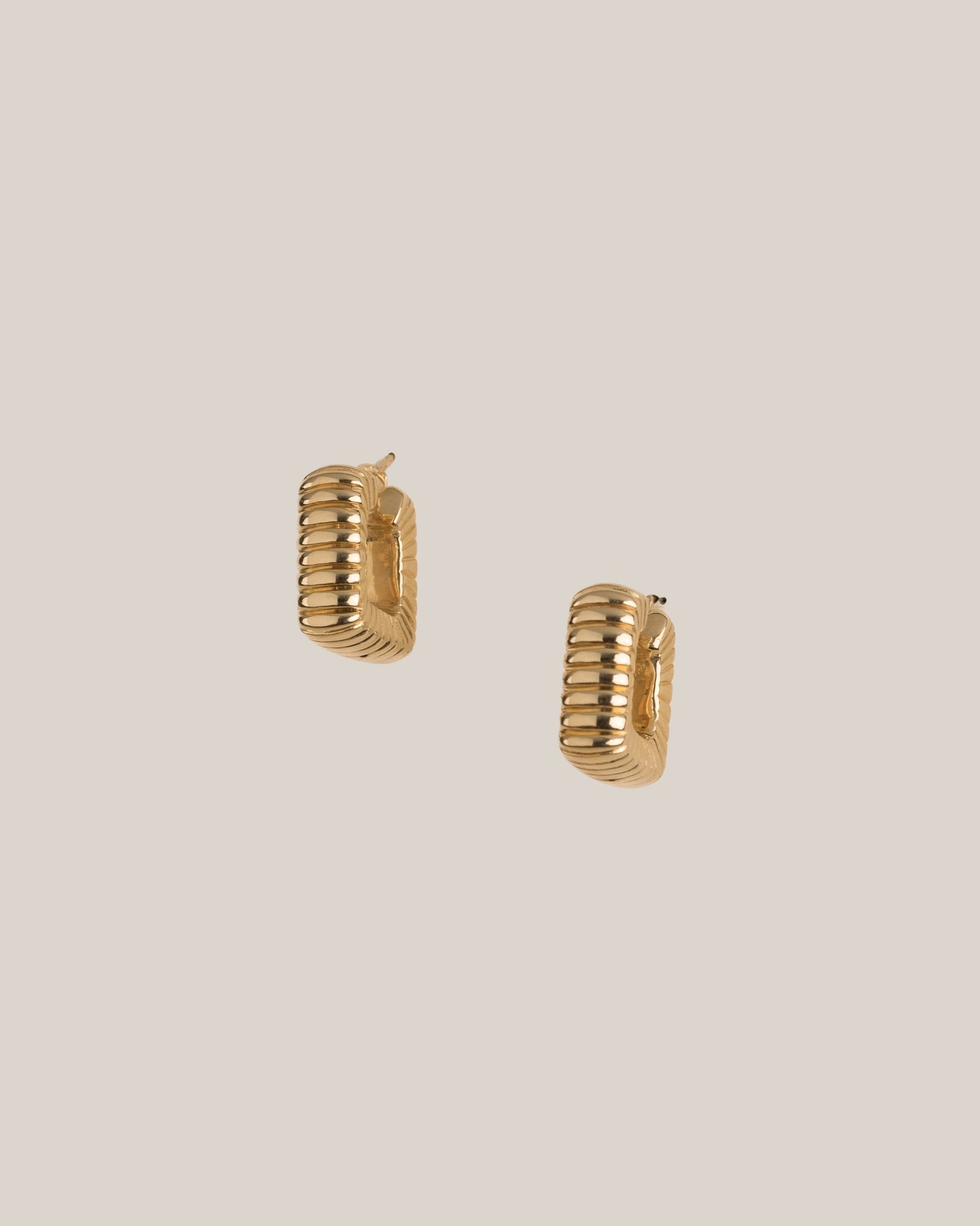 Ribbed Boxy Huggies