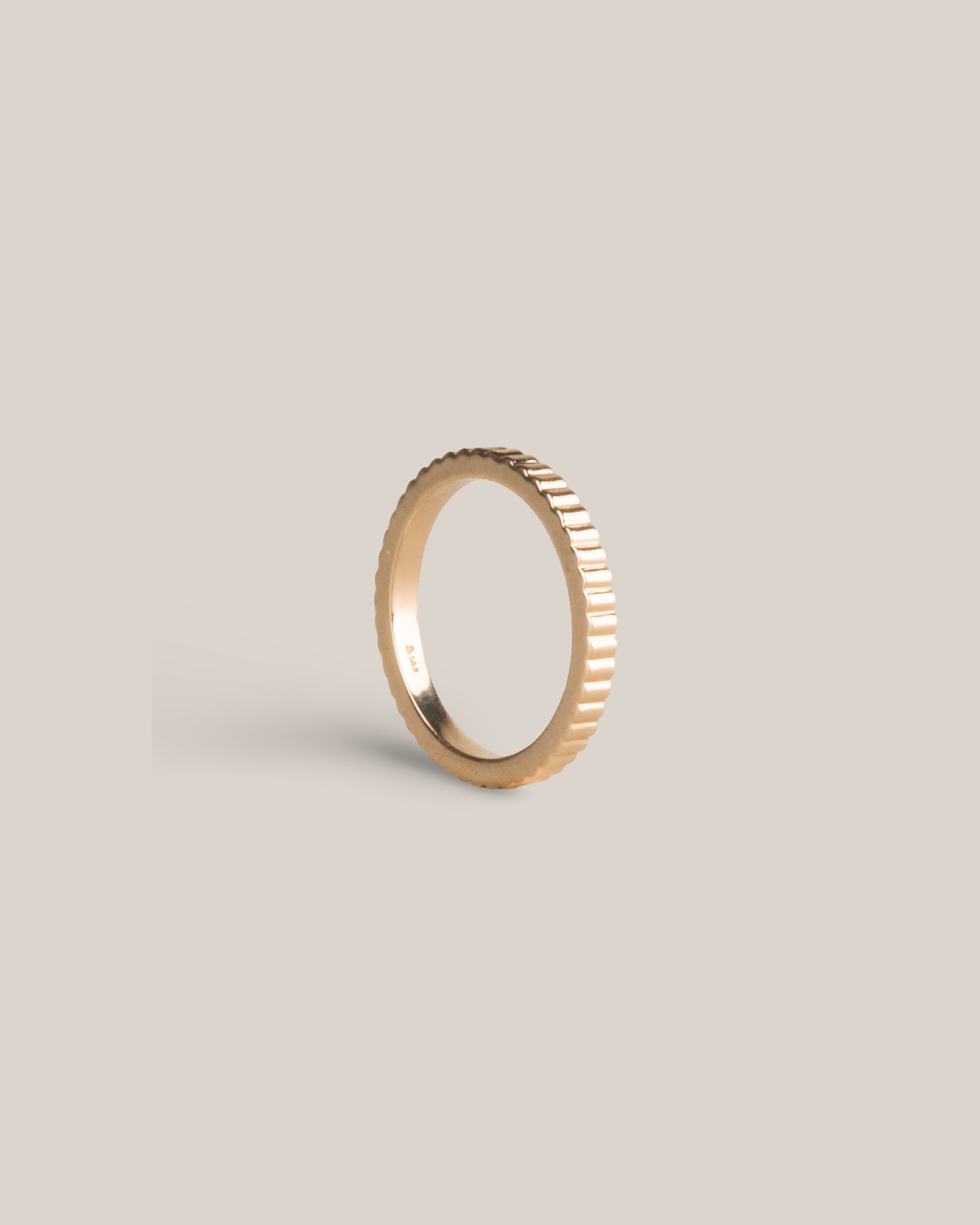 Basic Ribbed Gold Band