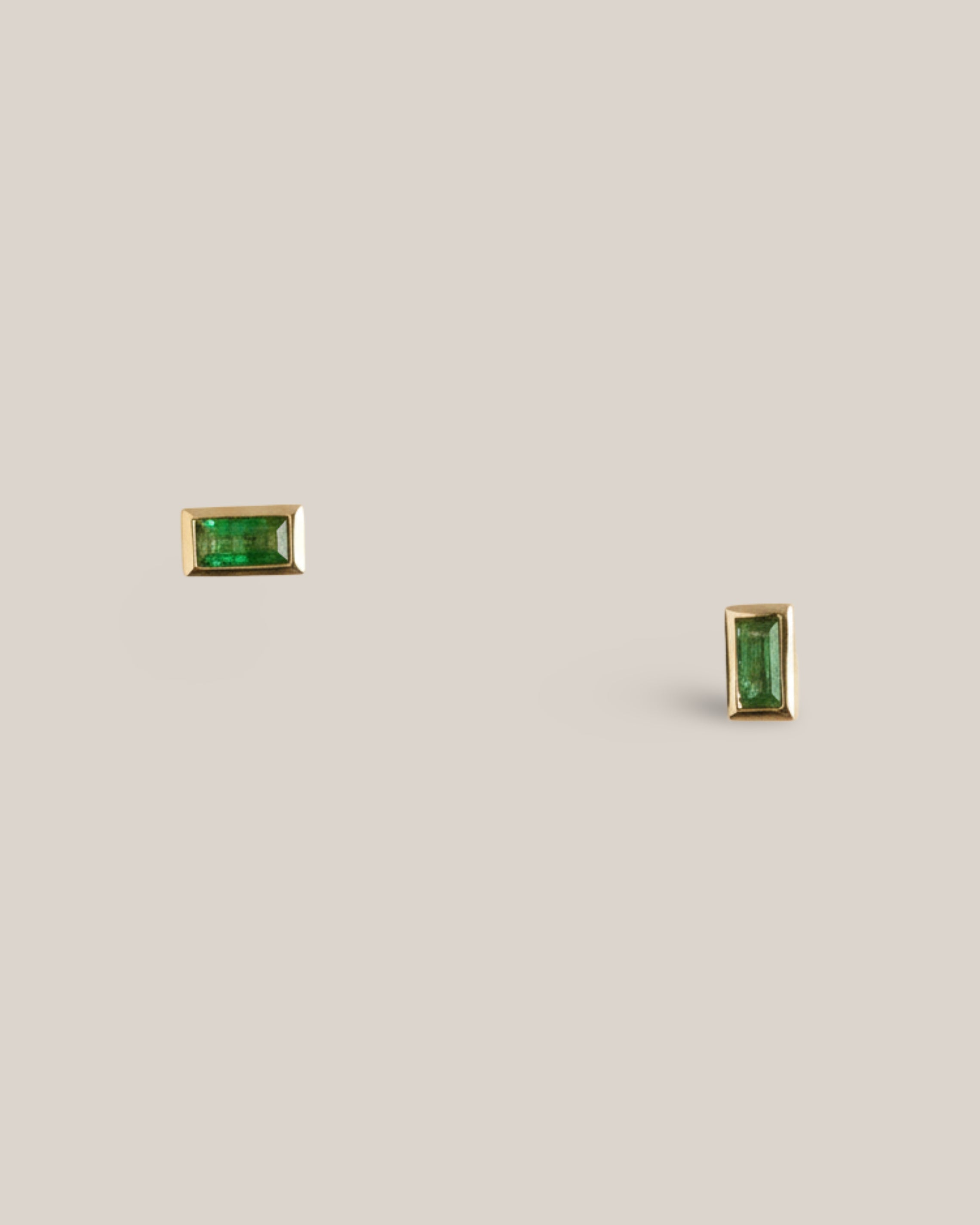 Baby Baguette Emerald Studs